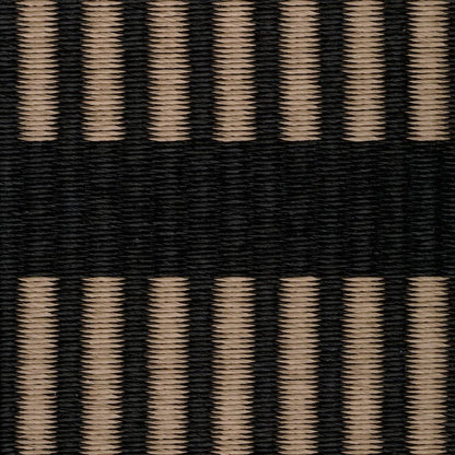 Design vloerkleed Woodnotes Cut Stripe Black Antique 115919; Design vloerkleed Woodnotes Cut Stripe Black Antique 115919