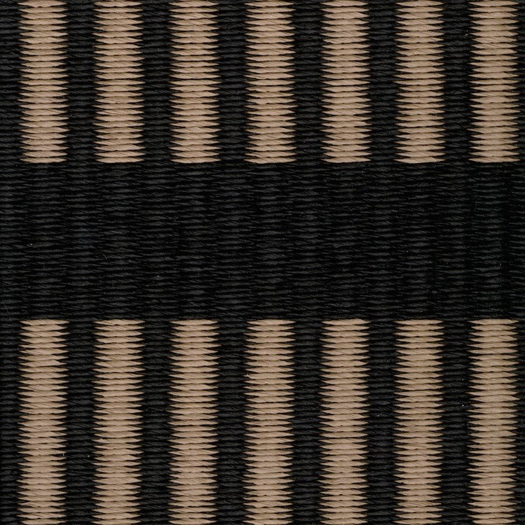 Design vloerkleed Woodnotes Cut Stripe Black Antique 115919; Design vloerkleed Woodnotes Cut Stripe Black Antique 115919