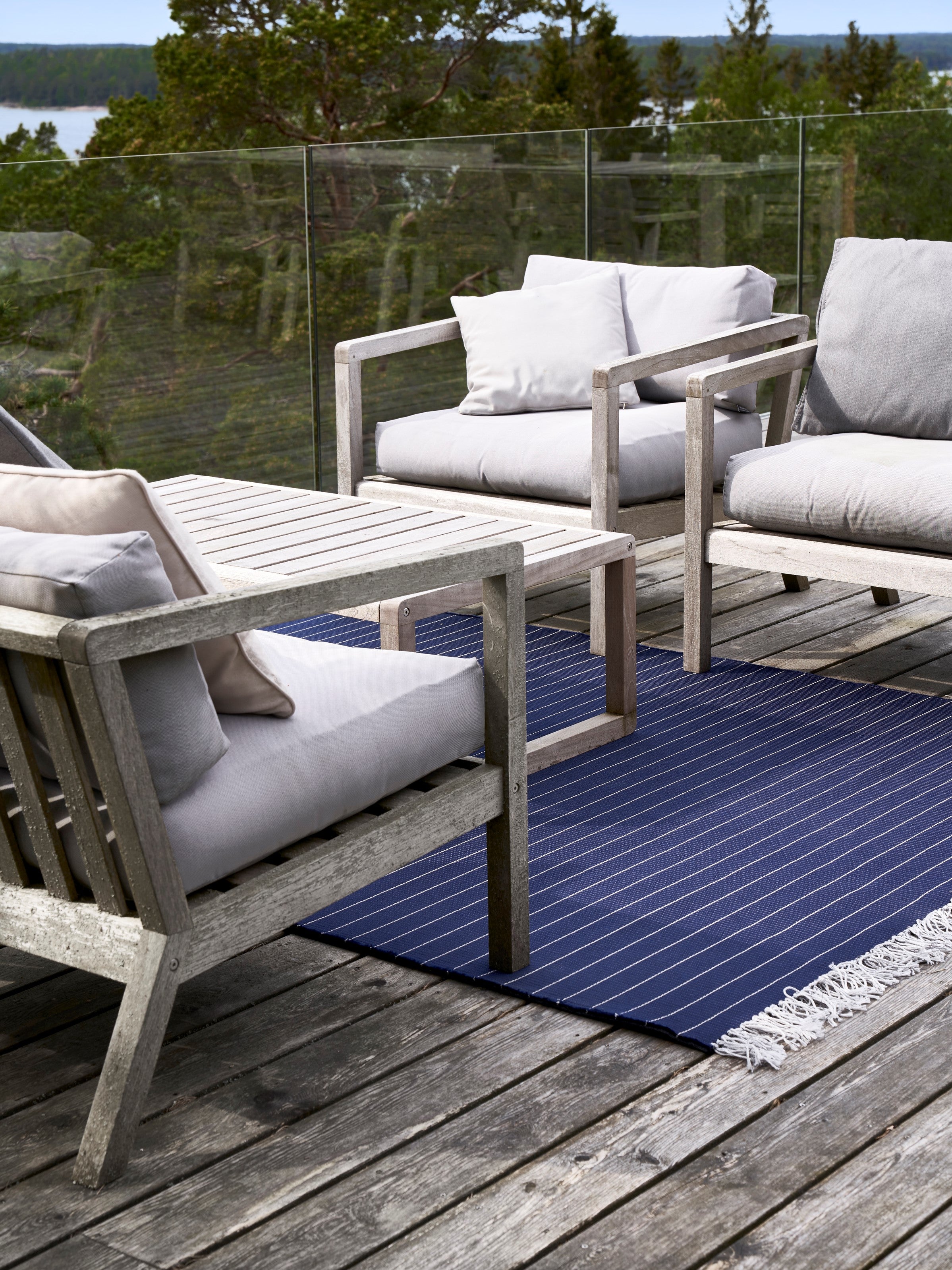 Buitenkleed Woodnotes Line Navy Blue Light Sand; Buitenkleed Woodnotes Line Navy Blue Light Sand; Buitenkleed Woodnotes Line Navy Blue Light Sand
