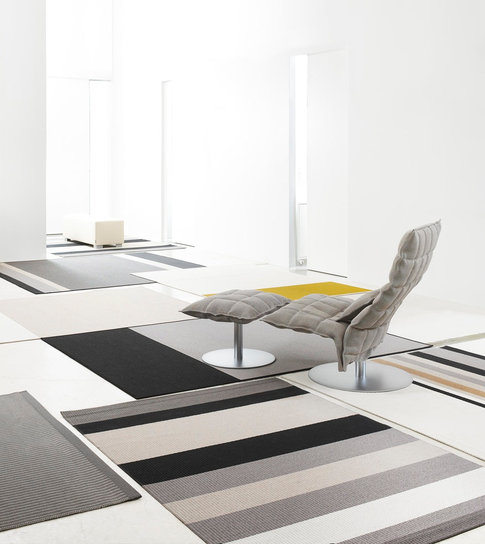 Design vloerkleed Woodnotes Avenue Grey-Light Grey 1370230; Design vloerkleed Woodnotes Avenue Grey-Light Grey 1370230