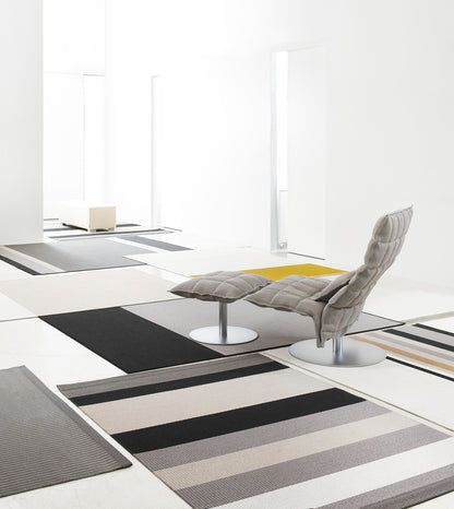 Design vloerkleed Woodnotes Avenue Grey-Light Grey 1370230; Design vloerkleed Woodnotes Avenue Grey-Light Grey 1370230