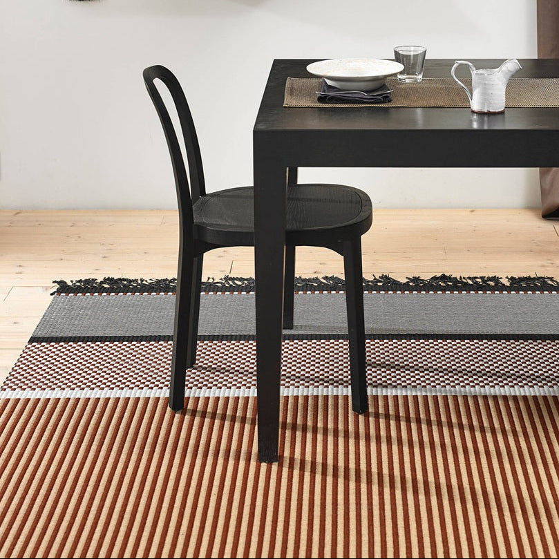 Design vloerkleed Woodnotes San Francisco Reddish Brown – Stone 1430015; Design vloerkleed Woodnotes San Francisco Reddish Brown – Stone 1430015; Design vloerkleed Woodnotes San Francisco Reddish Brown – Stone 1430015